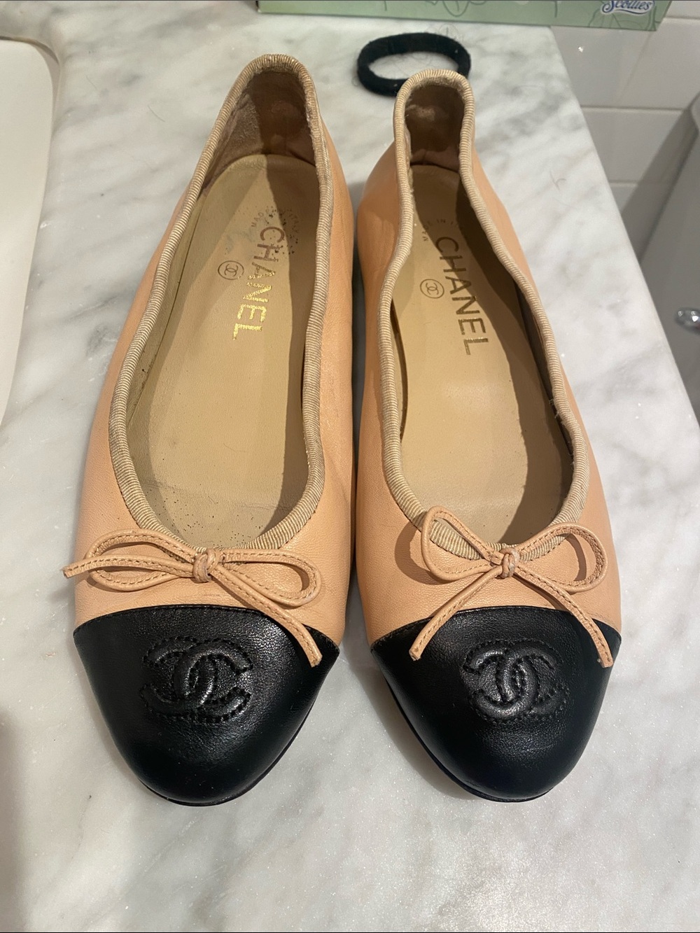 CHANEL Beige and Black Cap-Toe Leather Ballet Flats